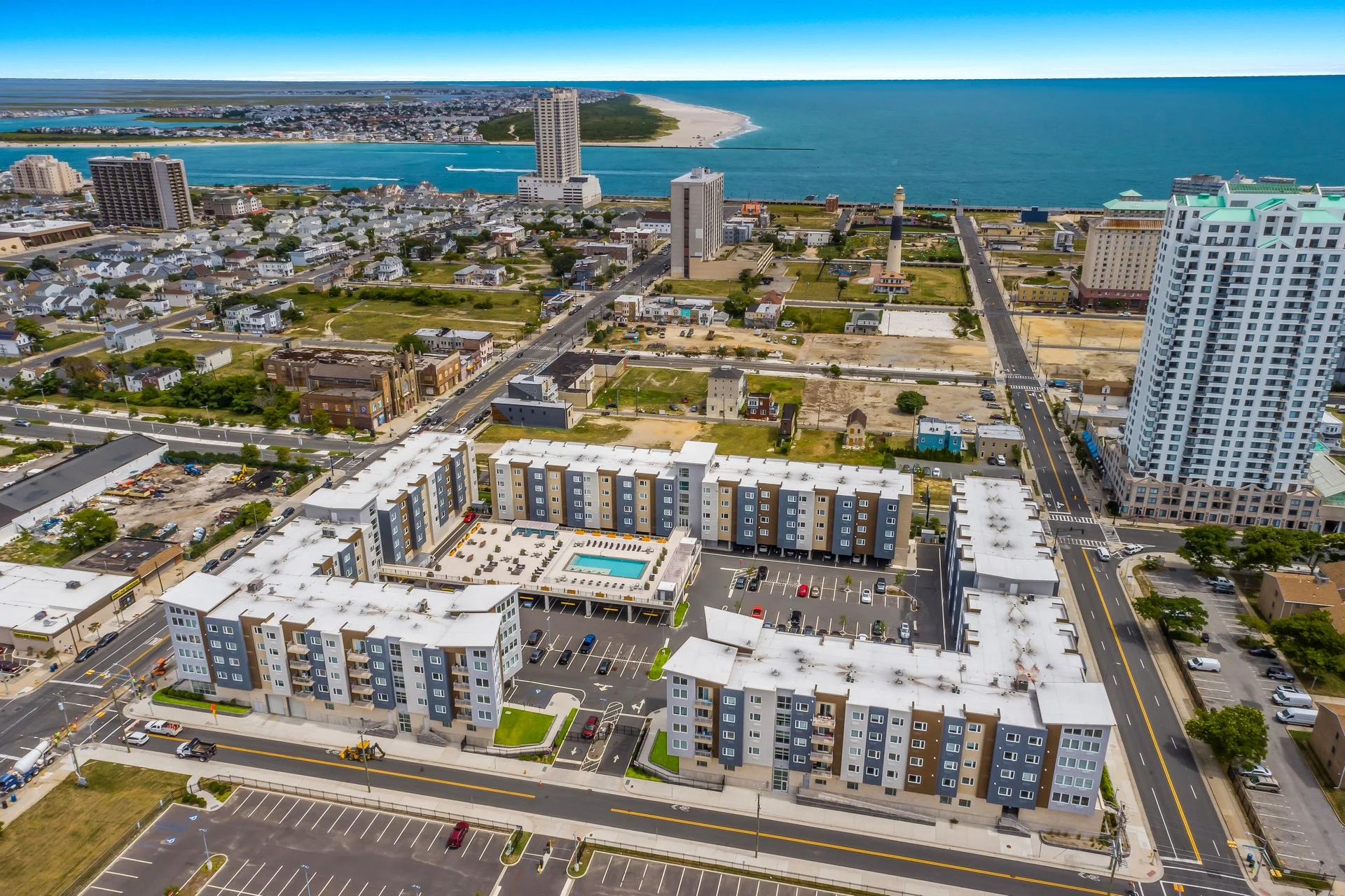 600NoBe from above, with the lighthouse, the inlet and the ocean beyond